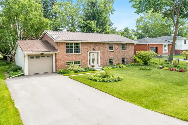 13 Jardine CRES, Clearview, ON L0M 1G0