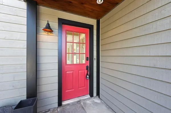 288 Sixth ST, Collingwood, ON L9Y 1Z5