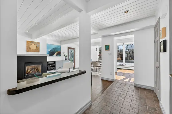 288 Sixth ST, Collingwood, ON L9Y 1Z5