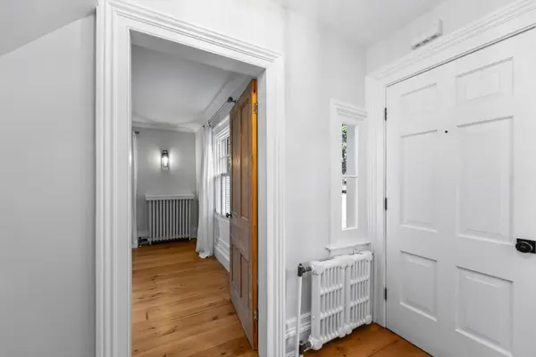 19 Isabella ST, Brampton, ON L6X 1P4