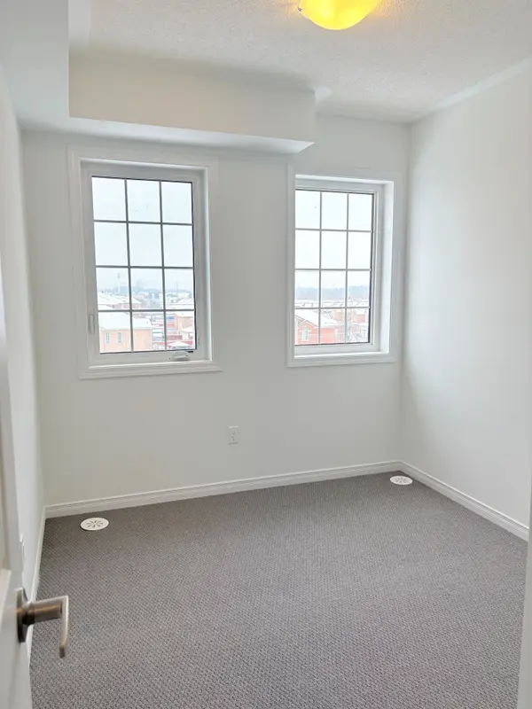 4320 Ebenezer RD #3, Brampton, ON L6P 2S3