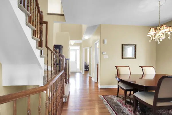 166 Lamplighters DR, Barrhaven, ON K2J 0H6