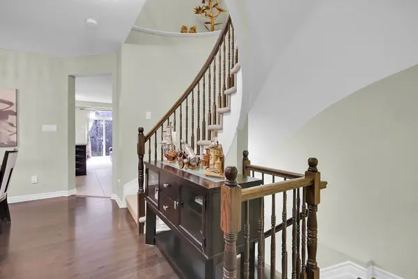 173 Highbury Park DR, Barrhaven, ON K2J 5Y1