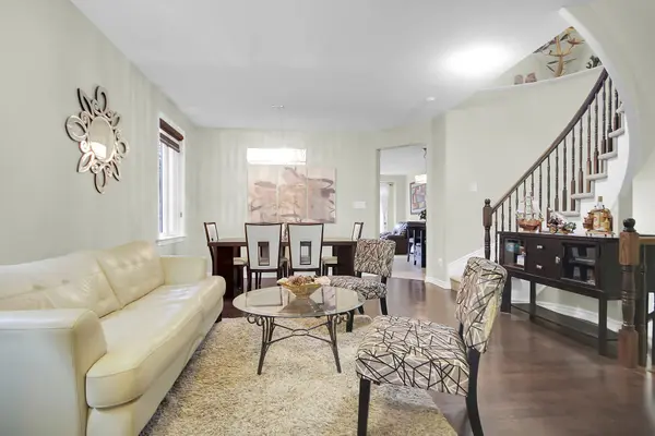 173 Highbury Park DR, Barrhaven, ON K2J 5Y1