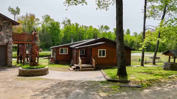 2070 Fortesque Lake RD, Highlands East, ON K0M 1R0