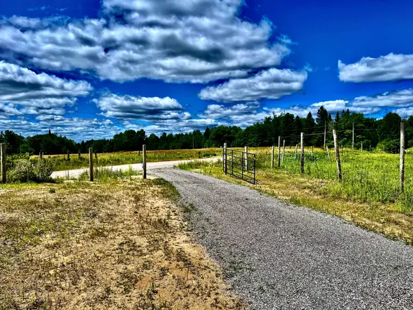 174 Budd RD, Bonnechere Valley, ON K0J 1T0