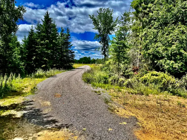 174 Budd RD, Bonnechere Valley, ON K0J 1T0