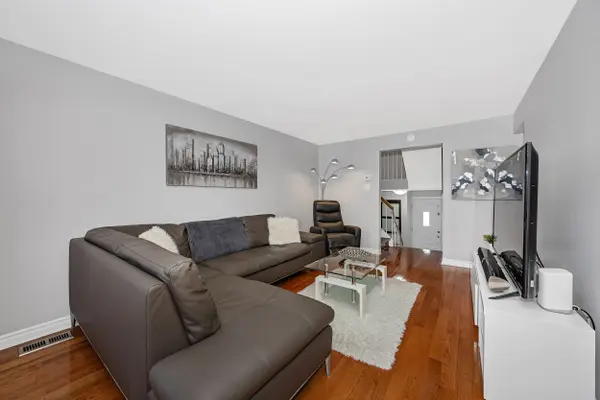 18 Benlea DR #C, Tanglewood - Grenfell Glen - Pineglen, ON K2G 4A8