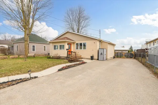 97 Main ST, Southwest Middlesex, ON N0L 1M0