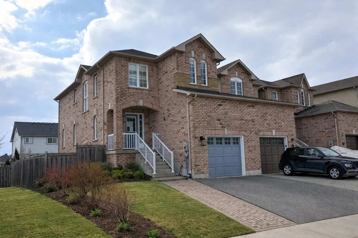 60 Ridwell ST, Barrie, ON L4N 0X2