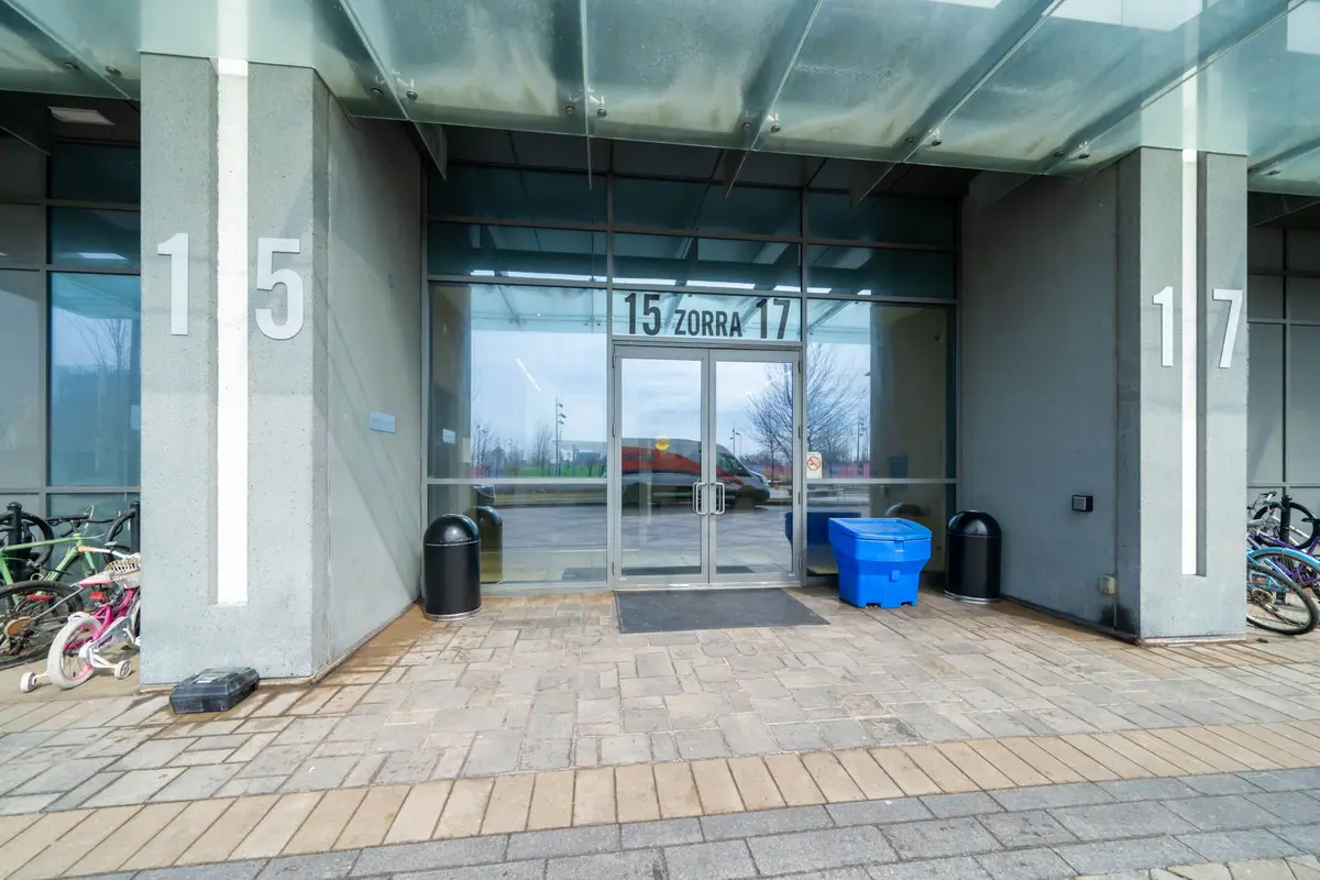 15 Zorra ST #1801, Toronto W08, ON M8Z 0C1