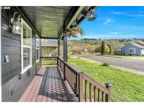 404 N BRIDGE ST, Sheridan, OR 97378