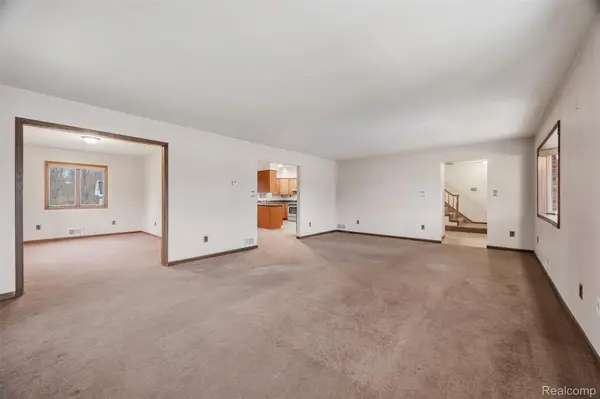 21650 Telegraph RD, Brownstown Charter Township, MI 48174