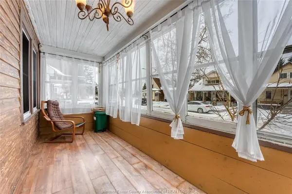 1581 CADILLAC Street, Windsor, ON N8Y 2C4