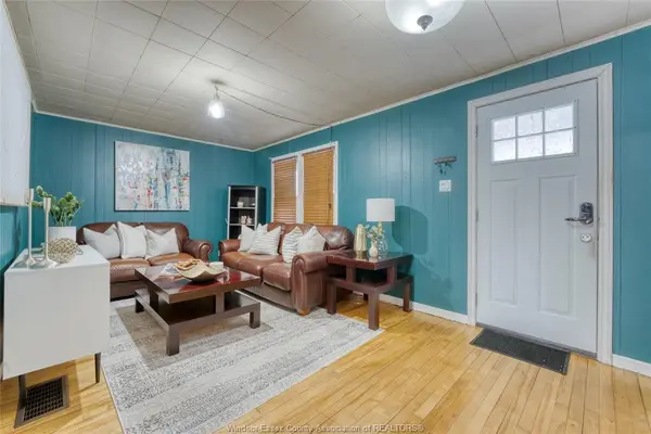 1581 CADILLAC Street, Windsor, ON N8Y 2C4