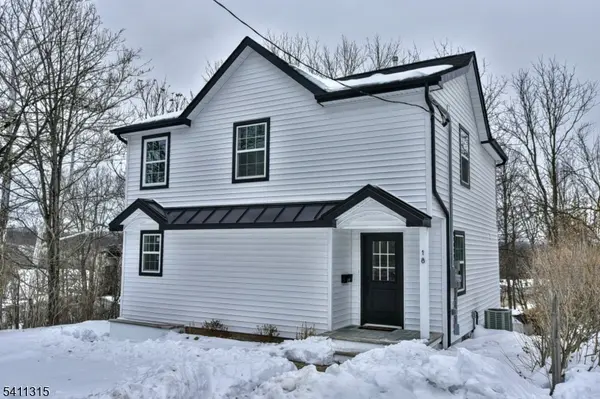 18 Governor Haines St, Hamburg Boro, NJ 07419