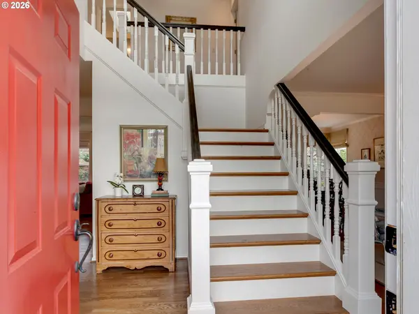 22515 PONDERAY DR, West Linn, OR 97068