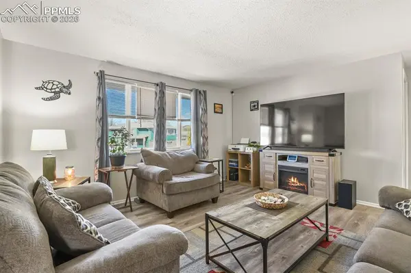 1309 Tappan CIR, Colorado Springs, CO 80909