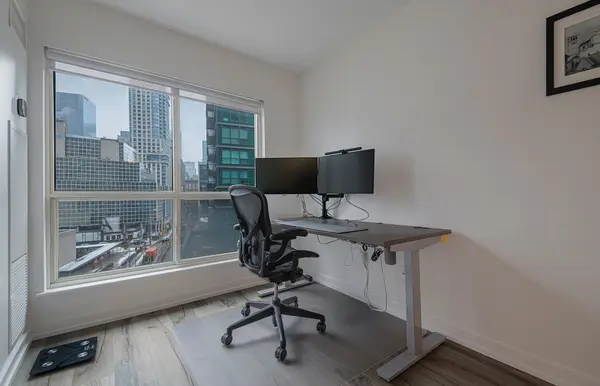 25 The Esplanade N/A #811, Toronto C08, ON M5E 1W5