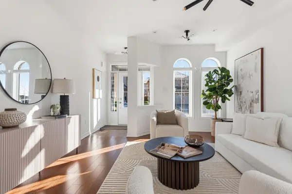 99 Auckland DR, Whitby, ON L1P 0J4