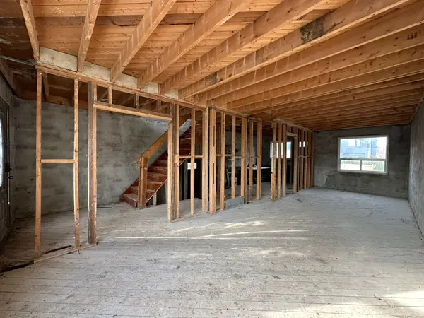 282 Westlake AVE, Toronto E03, ON M4C 4T6