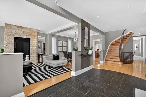 27 Cleta DR, Toronto E04, ON M1K 3G5