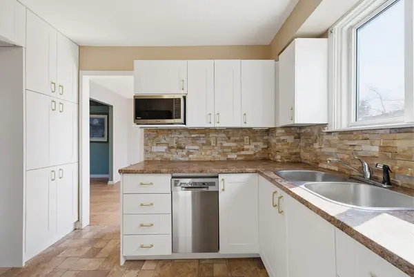 428 Lesabre ST, Oshawa, ON L1K 1E4