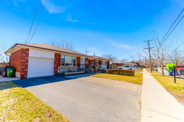 17 Madrid ST, Toronto E09, ON M1P 4L7