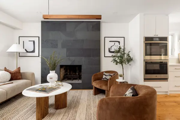 567 Downland DR, Pickering, ON L1W 3B1