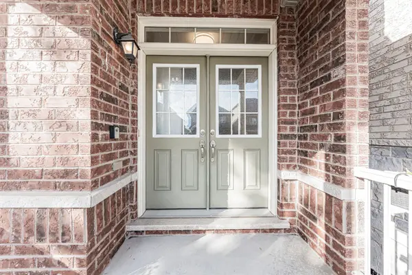 14 Duncan RD, Markham, ON L6B 0T4