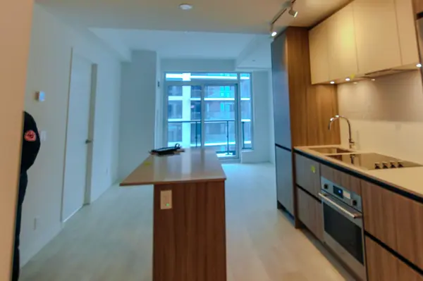 7950 Bathurst ST #1310, Vaughan, ON L4J 0A4