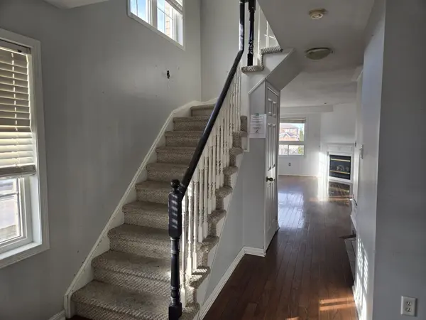 60 Ridwell ST, Barrie, ON L4N 0X2