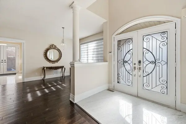 2353 Woodcrest DR, Oakville, ON L6M 4S2