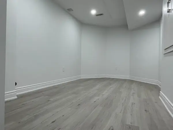 1 Branigan CRES #BSMT2, Halton Hills, ON L0P 1K0