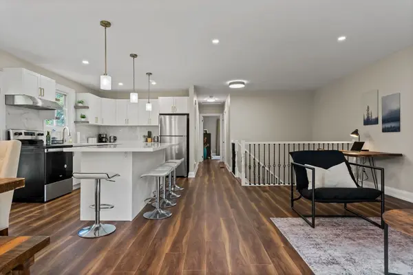 1555 Newlands CRES, Burlington, ON L7M 1P1