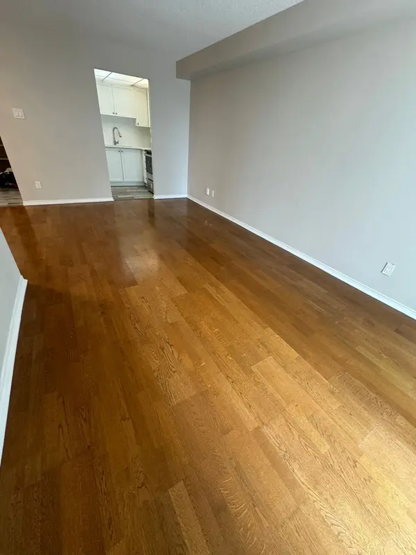 115 Hillcrest AVE #610, Mississauga, ON L5B 3Y9