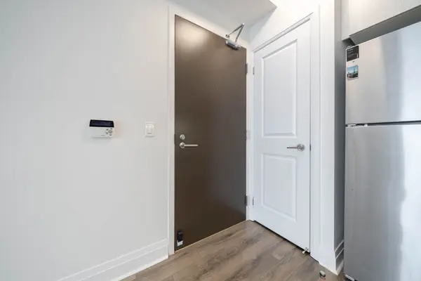 15 Zorra ST #1801, Toronto W08, ON M8Z 0C1