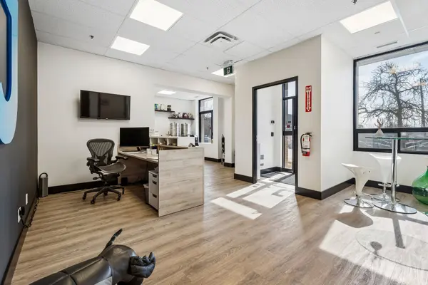 1150 Northside RD #12-13, Burlington, ON L7M 1W8