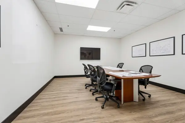 1150 Northside RD #12-13, Burlington, ON L7M 1W8