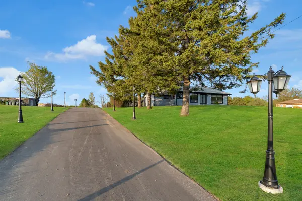 16045 Hurontario ST, Caledon, ON L7C 2E5