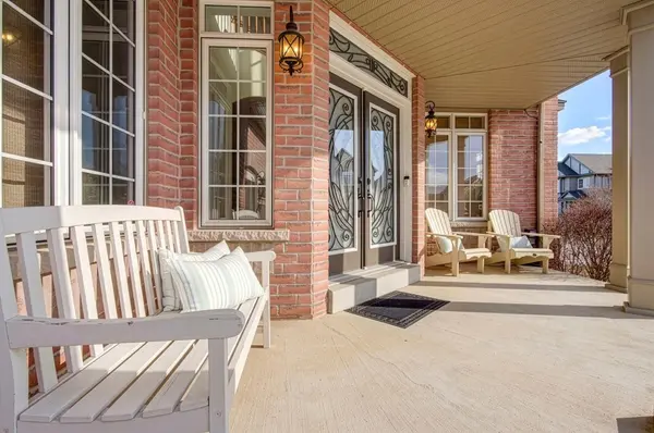 2219 Wuthering Heights WAY, Oakville, ON L6M 0A3