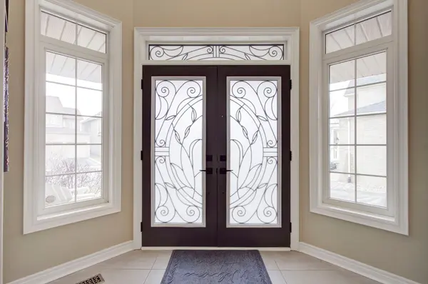 2219 Wuthering Heights WAY, Oakville, ON L6M 0A3