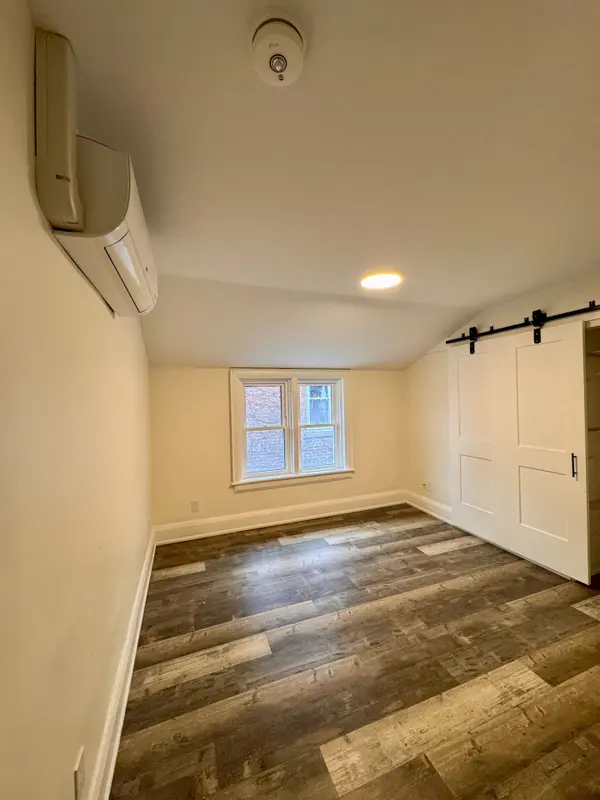 19 Cambridge ST S, Kawartha Lakes, ON K9V 3B7