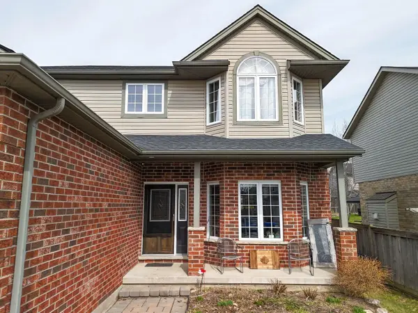 22 Periwinkle DR, Middlesex Centre, ON N0M 2A0