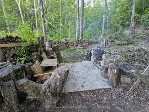 1035 Hearts Content DR, Highlands East, ON K0M 1R0