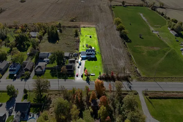 8 Talbot RD, Haldimand, ON N0A 1C0