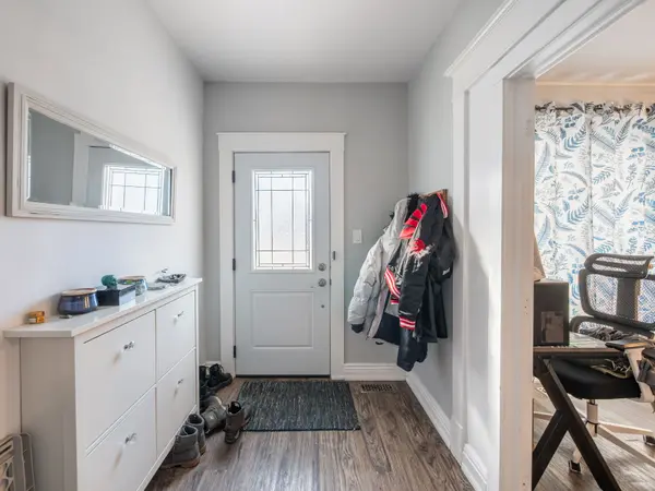 76 Grey ST, Brantford, ON N3T 2T5