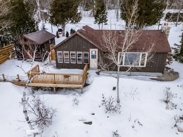 1132 Dyers Bay RD, Northern Bruce Peninsula, ON N0H 1Z0