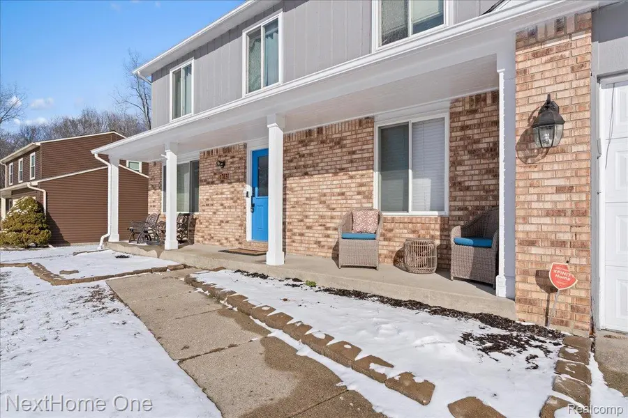 1763 Henbert RD, West Bloomfield Charter Township, MI 48324