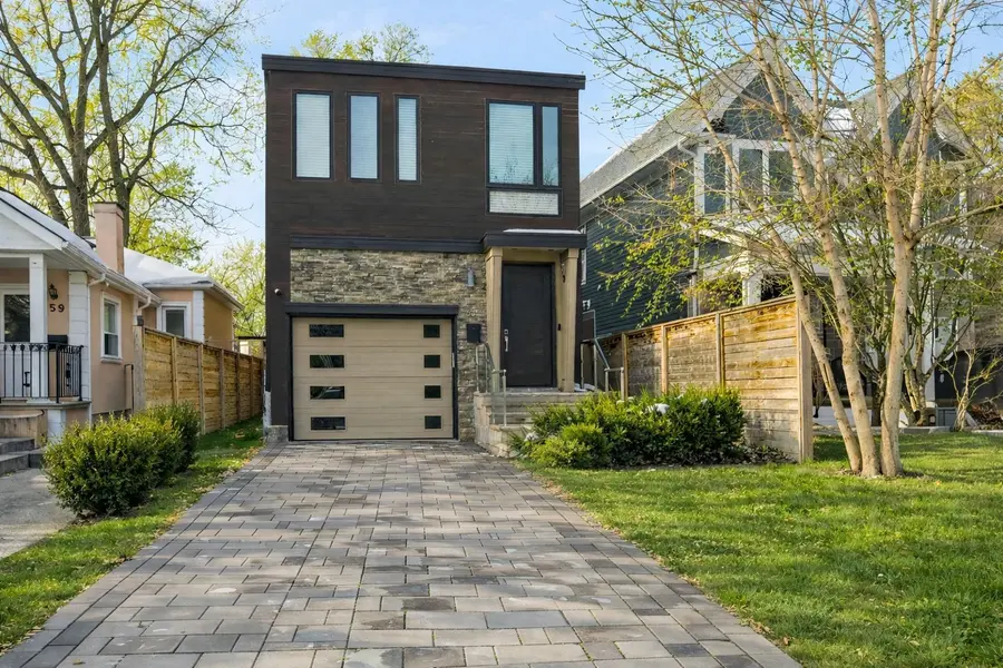 63 Troy ST, Mississauga, ON L5G 1S6